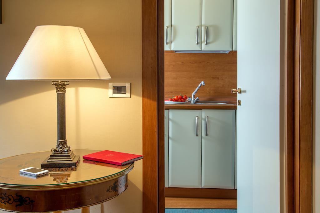 Astrid Roma Suites Εξωτερικό φωτογραφία